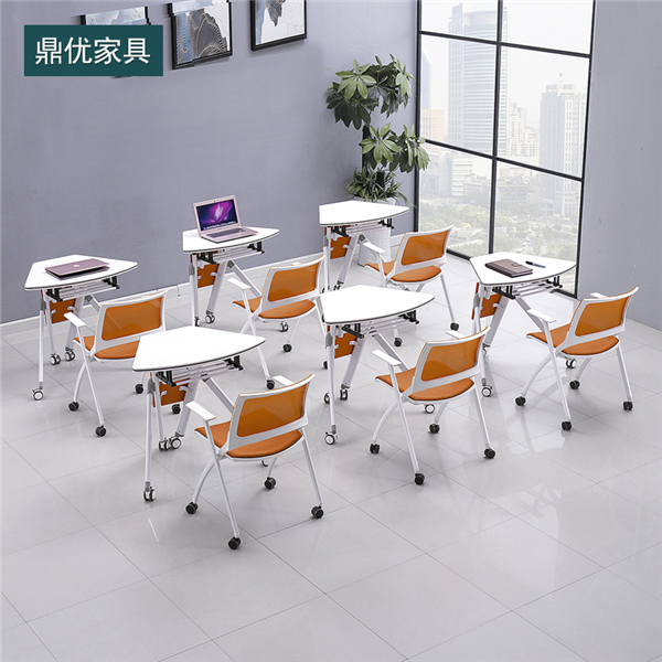 選擇培訓教室桌椅的幾個(gè)重點(diǎn)
